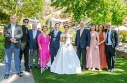 Foto de casamento muito incomum mostrando apenas radioamadores na cerimônia - Todos os membros do ADXG